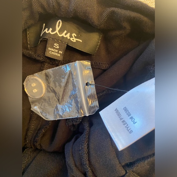 LULU’S OUTSTANDING EFFORT PAPER BAG WAIST PANTS SIZE S - Picture 4 of 5